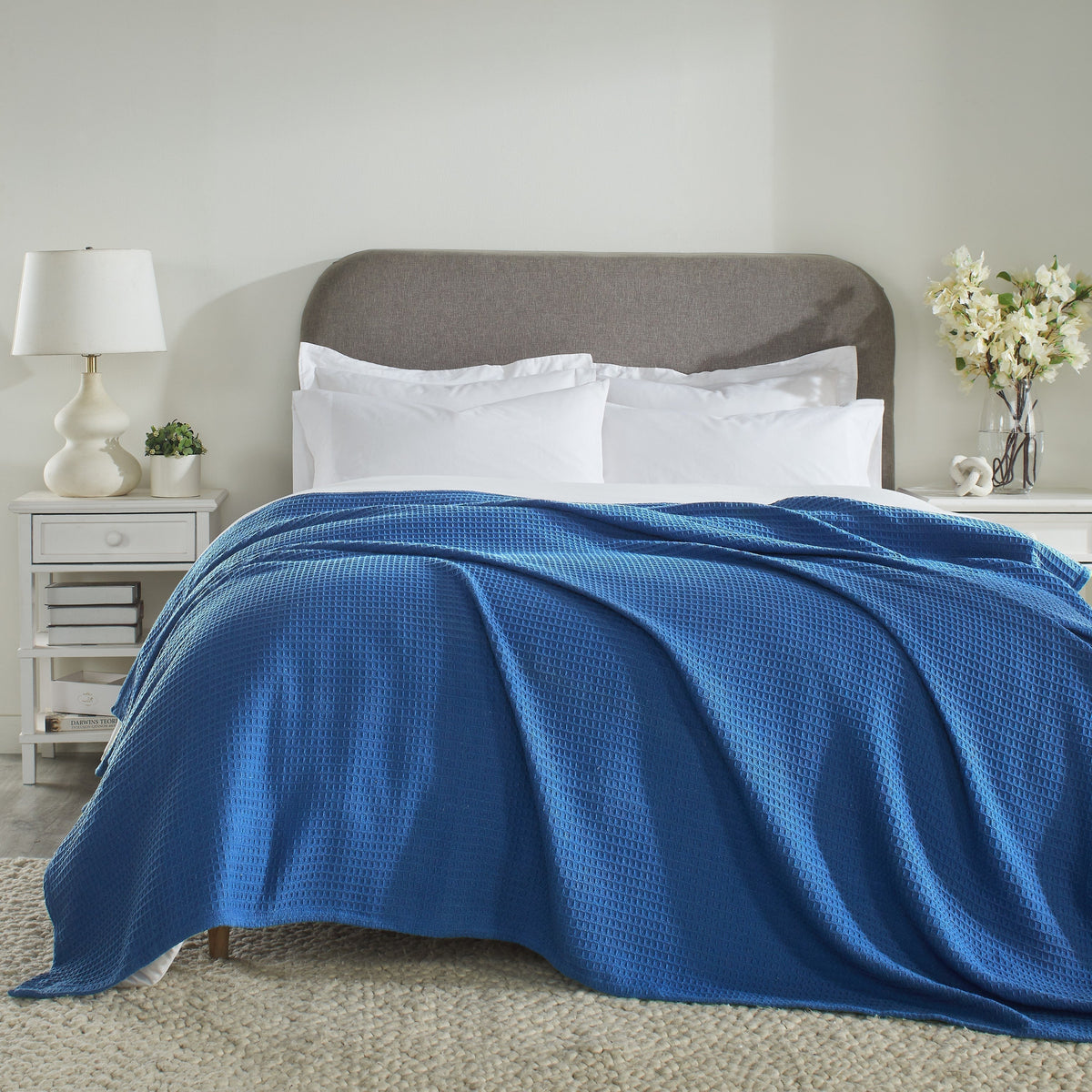 Why Everyone's Obsessed With This Cotton Waffle Weave Blanket This Summer