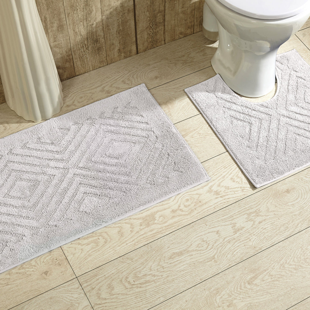 
                      
                        Trier Bath Rug - 100% Cotton Tufted Bath Mat with Gel Foam/Rubber Backing, Diamond Pattern
                      
                    