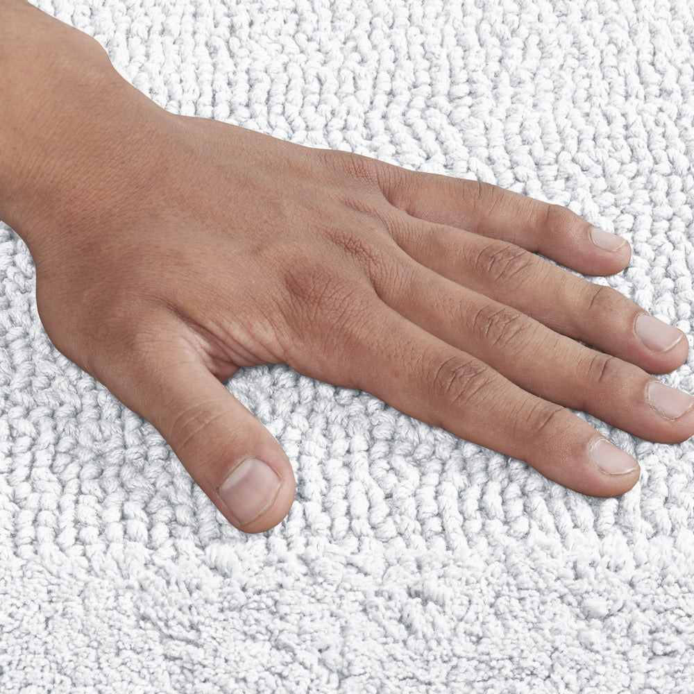 
                      
                        Edge 100% Cotton Ultra Soft & Absorbent Highly Absorbent Reversible Bathroom Rug
                      
                    