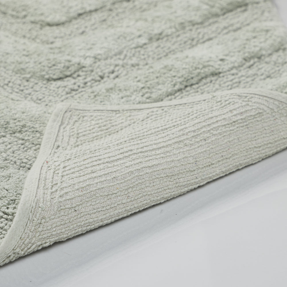 
                      
                        Better Trends Hugooo Collection 100% Cotton Bathroom Mat for Bathroom Decor, Non Slip Bath Mat,Multi-Purpose Bathroom Rugs, Quick-Dry & Water Absorbent Bath Rug - 17 X 24 Bath Mat, Sage
                      
                    
