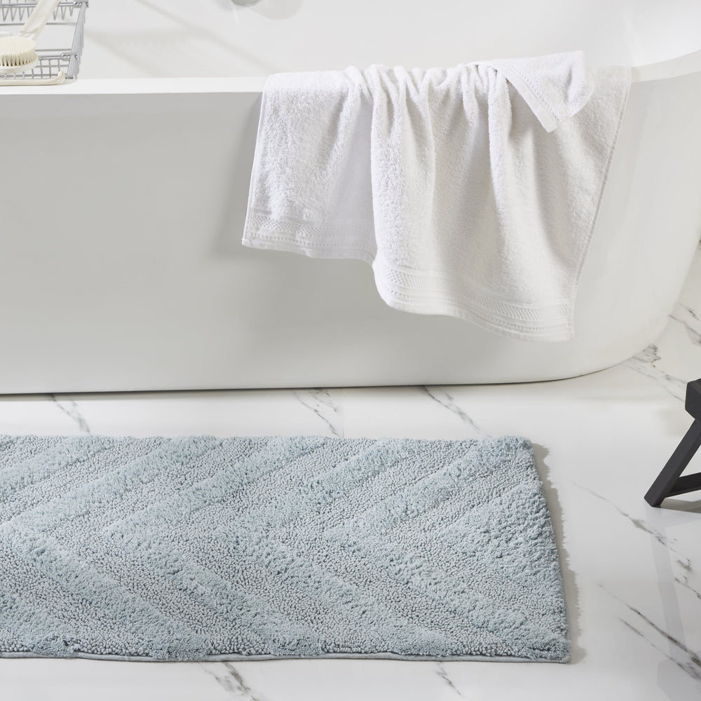 
                      
                        Hugo 100% Cotton Bathroom Rugs, Bath Mat Non-Slip Machine Washable
                      
                    