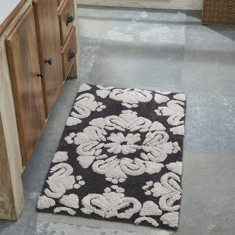 
                      
                        Medallion 100% Cotton Two Color Tufted Design Non-Slip Bath Rug
                      
                    
