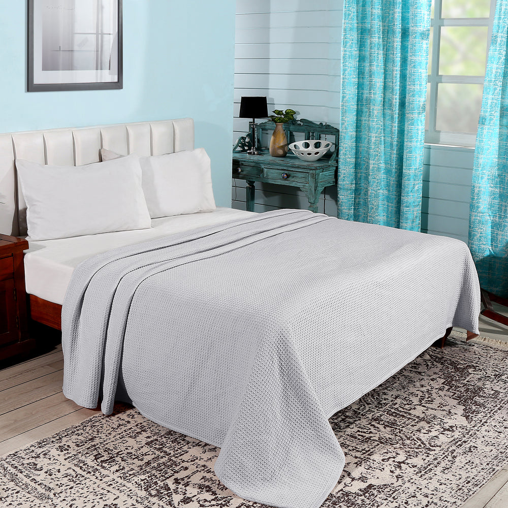
                      
                        Janiya Waffle Collection 100% Cotton Full/Queen Blanket in Light Grey
                      
                    