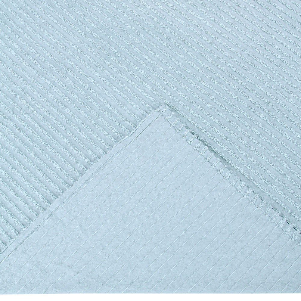 
                      
                        Jullian 100% Cotton Chenille Bedspread & Shams, Machine Washable Tufted Bold Stripes, Luxurious All-Season Bedding
                      
                    