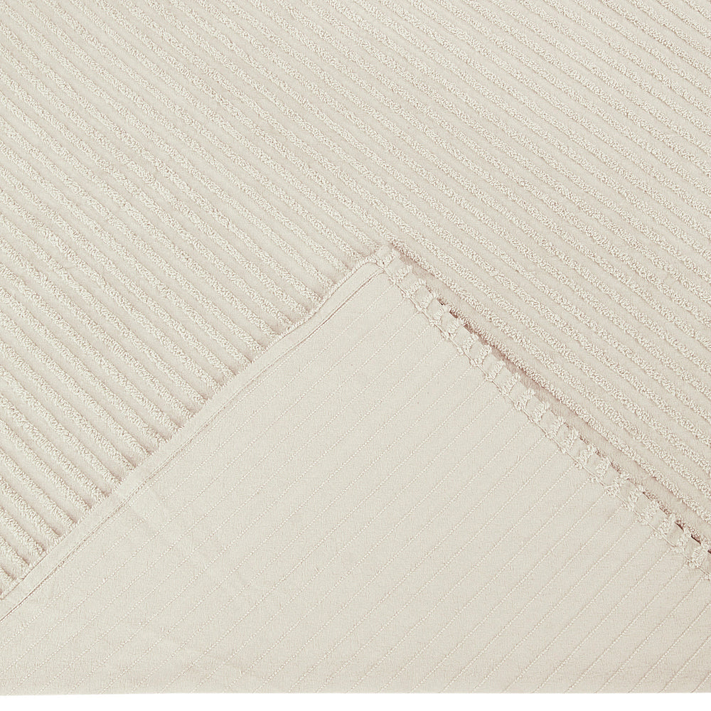 
                      
                        Jullian 100% Cotton Chenille Bedspread & Shams, Machine Washable Tufted Bold Stripes, Luxurious All-Season Bedding
                      
                    