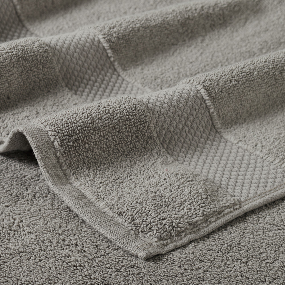 
                      
                        Splash Ultra-Soft Zero Twist 100% Ring Spun Cotton Mix Towel Set - Reversible, 550 GSM, Breathable, Lightweight, Absorbent Towels for Bathroom
                      
                    