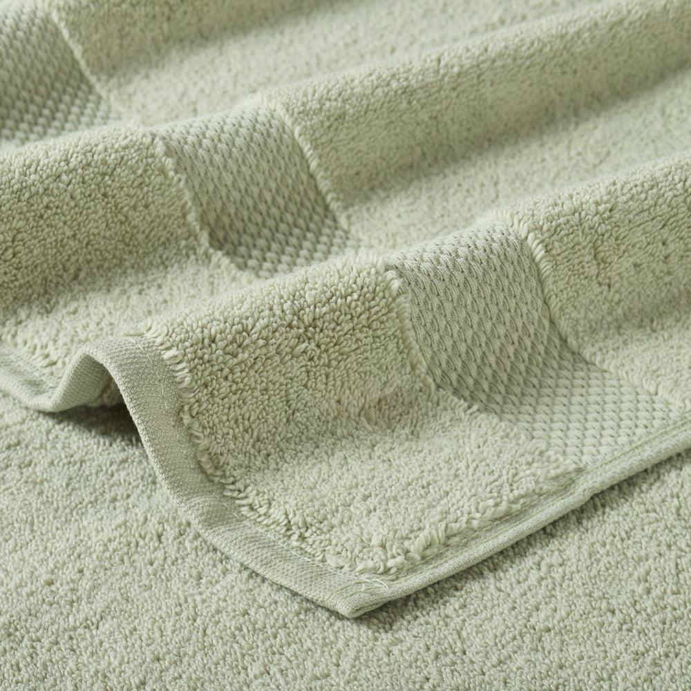 
                      
                        Splash Ultra-Soft Zero Twist 100% Ring Spun Cotton Mix Towel Set - Reversible, 550 GSM, Breathable, Lightweight, Absorbent Towels for Bathroom
                      
                    